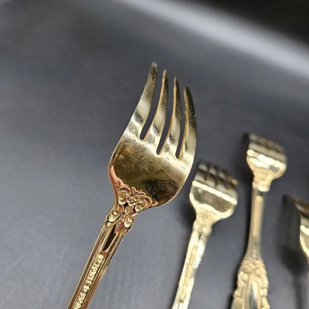 Towle Gold Electroplate Stainless 6 Salad Forks Flatware TWS545 Cameo Scrolls